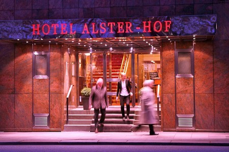 Hotel Alster-Hof Hamburg Entrance