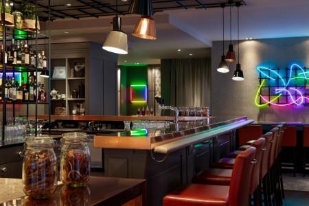 Renaissance Hotel Bar