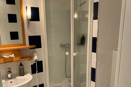 Kleinhuis Hotel Baseler Hof Bath room